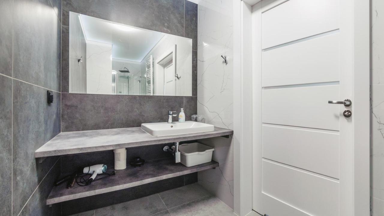 Apartament Zlota Perla Z Parkingiem 16 E Perlowa Przystan - Holiday City Kolobrzeg Ngoại thất bức ảnh